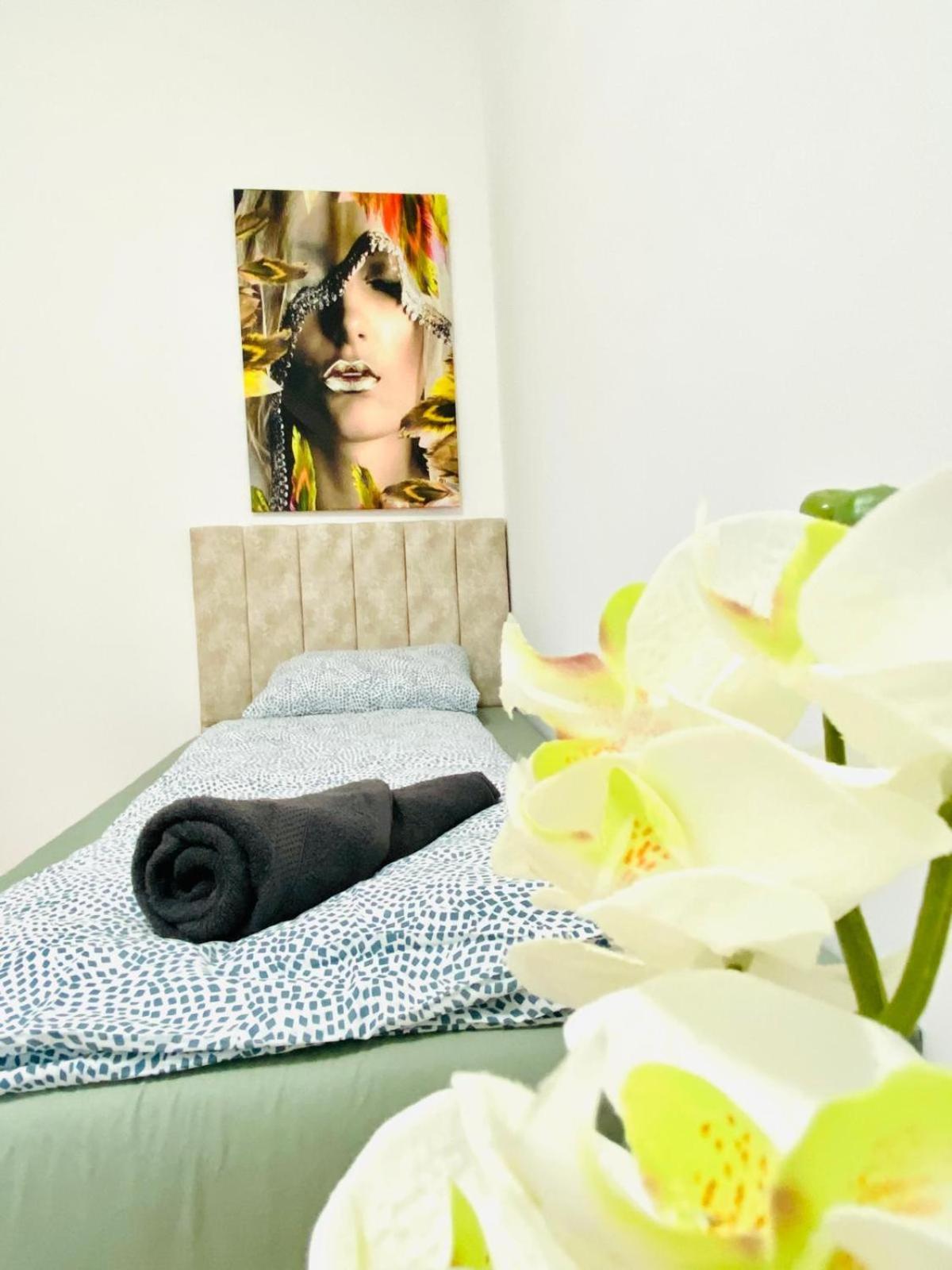 Bright 5Br Shared Apartment W Great Transport Link Vienna Exterior photo