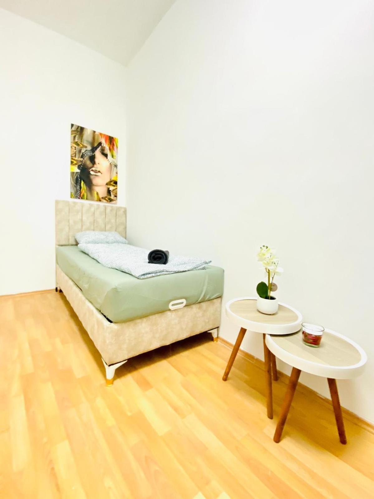 Bright 5Br Shared Apartment W Great Transport Link Vienna Exterior photo